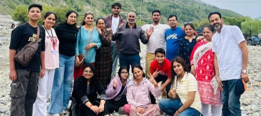 सहज ध्यान योग और हैप्पीनेस शिविर की समाप्ति के बाद सिसू व जसपा के प्राकृतिक नज़ारों का आनंद